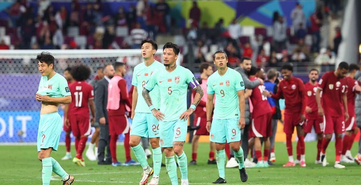 包含瑞典国脚备战安道尔，对阵战术训练的词条